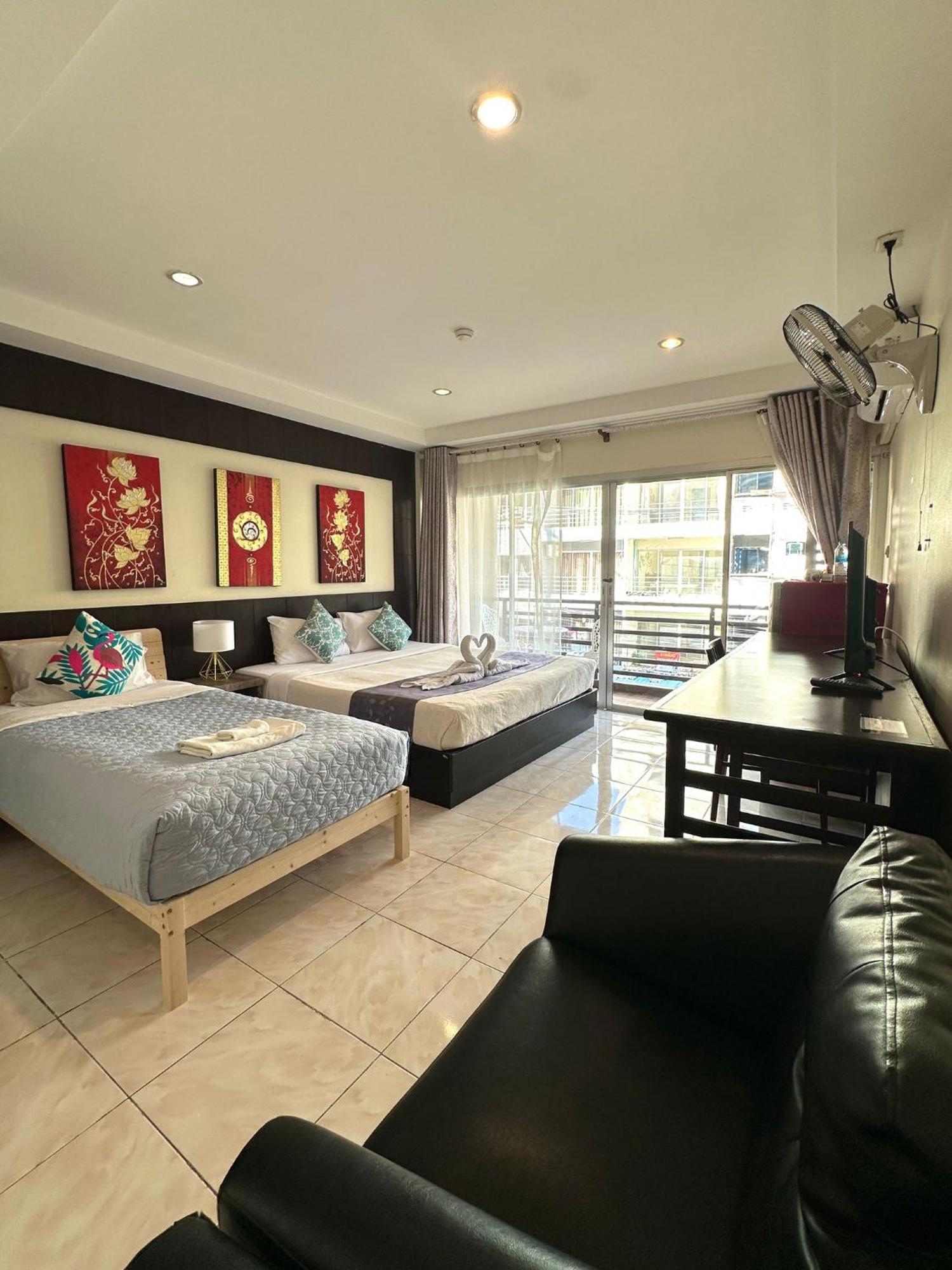 Thai Classic House Patong Екстер'єр фото