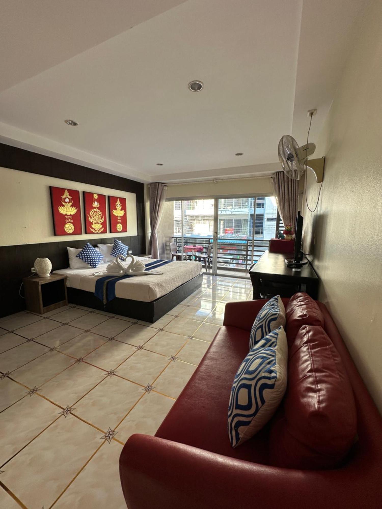 Thai Classic House Patong Екстер'єр фото