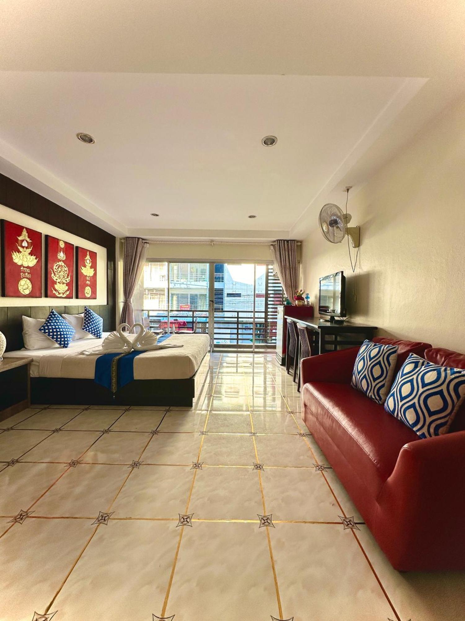 Thai Classic House Patong Екстер'єр фото