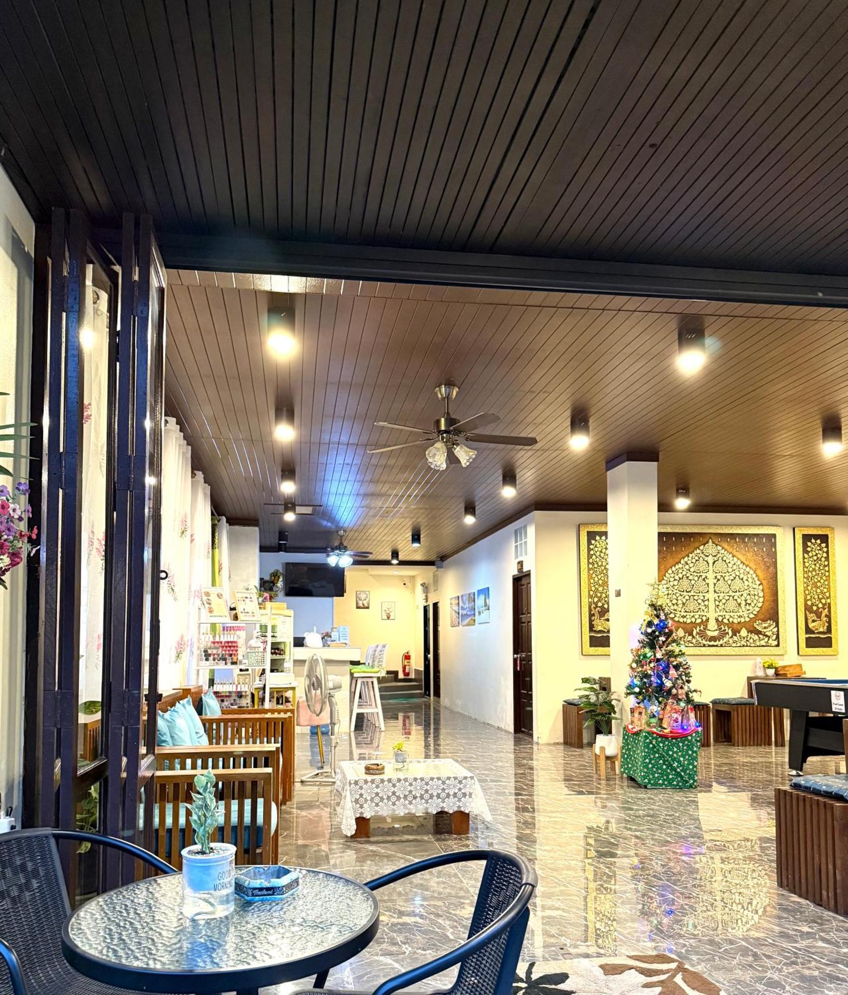 Thai Classic House Patong Екстер'єр фото