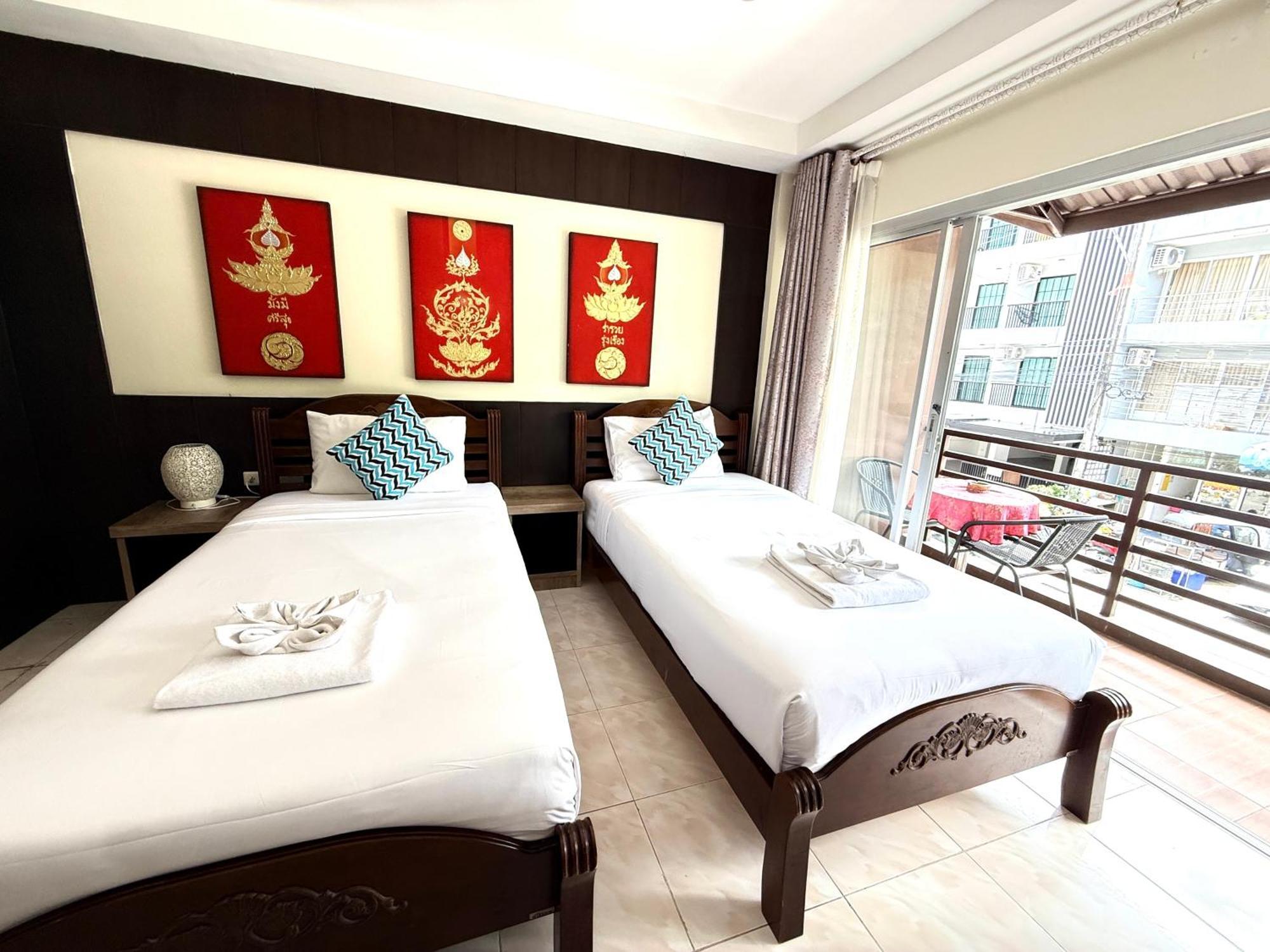 Thai Classic House Patong Екстер'єр фото